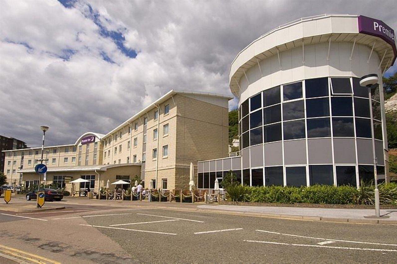 Premier Inn Dover Central - Eastern Ferry Terminal Екстериор снимка